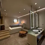 Pyrgos Village Mykonos 아파트호텔